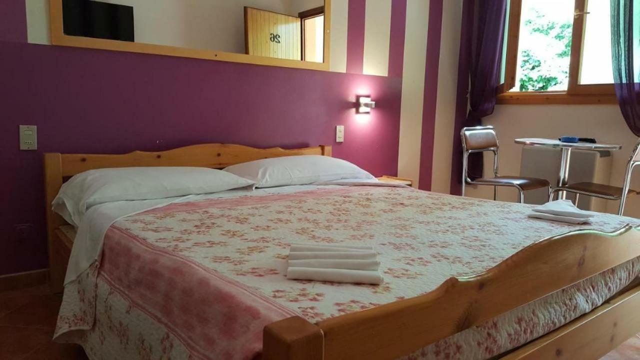 Hotel Montemorello Castiglione  Exterior photo